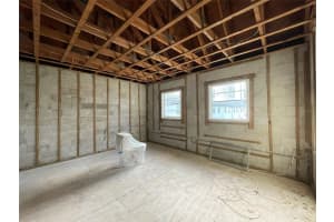 1151 RUE DES CHATEAUX, ST PETERSBURG, FL 33707 Sold 06/05/25
