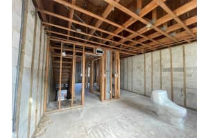 1151 RUE DES CHATEAUX, ST PETERSBURG, FL 33707 Sold 06/05/25