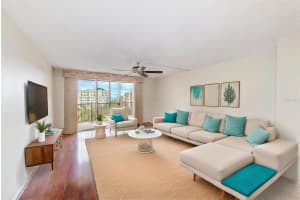 220 BELLEVIEW BOULEVARD, BELLEAIR, FL 33756 Sold 07/25/25