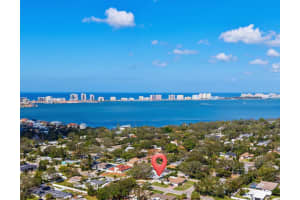 2620 RENATTA DRIVE, BELLEAIR BLUFFS, FL 33770 Sold 02/28/25
