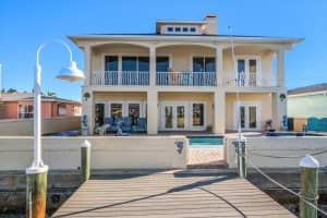 17044 DOLPHIN DRIVE, NORTH REDINGTON BEACH, FL 33708 Sold 02/07/25