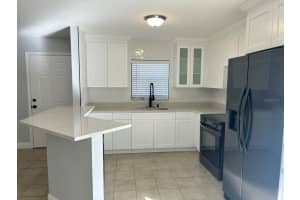 2498 MELROSE AVENUE, ST PETERSBURG, FL 33712 Sold 05/05/25