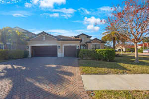 2564 Grand Cypress Blvd, PALM HARBOR