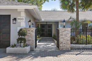 900 31ST AVENUE, ST PETERSBURG, FL 33704 - MLS#MFRTB8343355