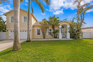 538 25TH AVENUE, ST PETERSBURG, FL 33705 Sold 05/12/25