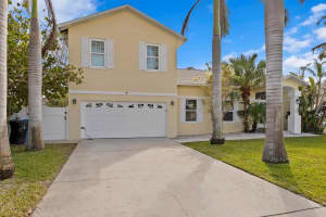 538 25TH AVENUE, ST PETERSBURG, FL 33705 Sold 05/12/25