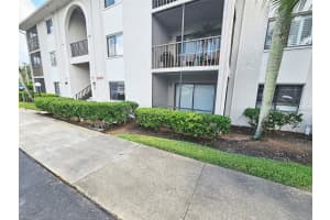 2067 HUNTERS GLEN DRIVE, DUNEDIN, FL 34698 - MLS#MFRTB8343384