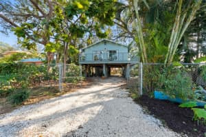 8506 HEPP STREET, TAMPA, FL 33615 Sold 03/17/25