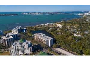 220 BELLEVIEW BOULEVARD, BELLEAIR, FL 33756 Sold 03/28/25