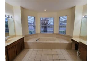 2912 SWEETSPIRE CIR, KISSIMMEE, FL 34746 Sold 05/19/25