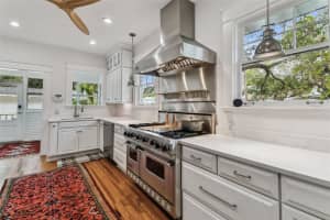 1301 GUNBY AVENUE, TAMPA, FL 33606 Sold 04/28/25