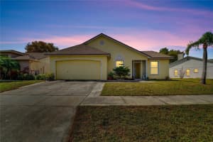 201 LOOKOUT DRIVE, APOLLO BEACH, FL 33572 Sold 04/04/25