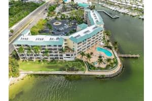 8800 BAY PINES BOULEVARD, ST PETERSBURG, FL 33709 Sold 03/20/25