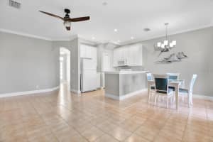 627 VALLANCE WAY, ST PETERSBURG, FL 33716 Sold 02/28/25
