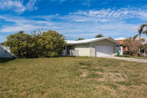 11651 GROVE STREET, SEMINOLE, FL 33772 Sold 02/28/25