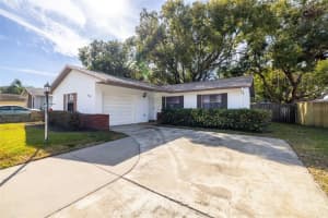 1054 OAKWOOD DRIVE, DUNEDIN, FL 34698 Sold 04/24/25