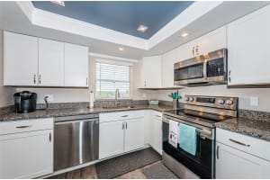4550 COVE CIRCLE, ST PETERSBURG, FL 33708 Sold 03/31/25