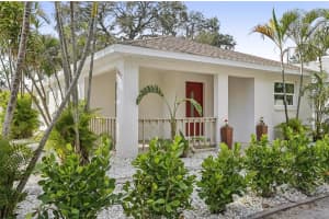 2077 5TH STREET, SARASOTA, FL 34237 Sold 03/18/25