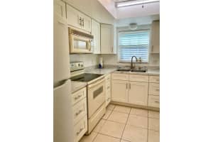 1652 LAKE AVENUE, CLEARWATER, FL 33756 - MLS#MFRTB8344009