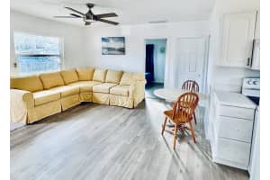 208 PENNSYLVANIA AVENUE, OSPREY, FL 34229 Sold 04/11/25