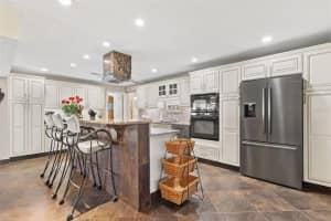 3800 40TH STREET, ST PETERSBURG, FL 33711 Sold 05/02/25