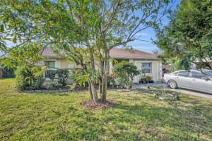 4214 BRITTANY ROAD, ORLANDO, FL 32808 Sold 05/05/25