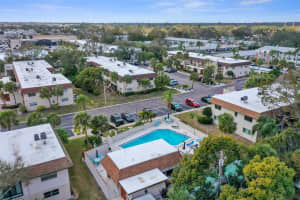 2750 BAY DRIVE, LARGO, FL 33771 Sold 04/19/25