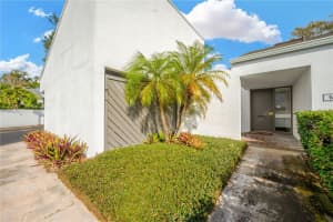14221 CYPRESS CIRCLE, TAMPA, FL 33618 Sold 03/17/25