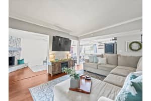 10603 COQUITA LANE, TAMPA, FL 33618 Sold 08/04/25