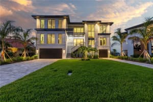 2081 Michigan Ave Ne, ST PETERSBURG