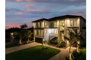 2081 MICHIGAN AVENUE, ST PETERSBURG, FL 33703 - MLS#MFRTB8344767