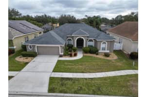 5206 WHISPERING LEAF TRAIL, VALRICO, FL 33596 Sold 07/01/25