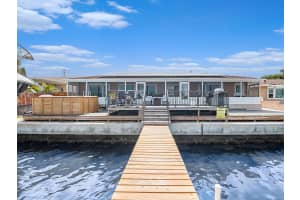1818 DOLPHIN BOULEVARD, ST PETERSBURG, FL 33707 - MLS#MFRTB8344834