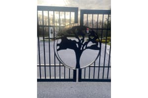 19680 SHADY OAK DRIVE, LAND O LAKES, FL 34638 Sold 04/17/25