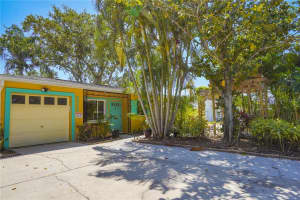 9665 2nd St N, ST PETERSBURG