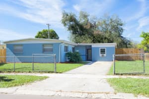 2009 WINDSOR WAY, TAMPA, FL 33619 - MLS#MFRTB8344981