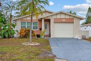 651 Southwest Blvd N, ST PETERSBURG