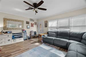 651 SOUTHWEST BOULEVARD, ST PETERSBURG, FL 33703 - MLS#MFRTB8344989