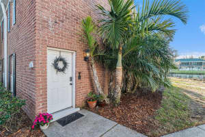 13716 ORANGE SUNSET DRIVE, TAMPA, FL 33618 Sold 03/31/25