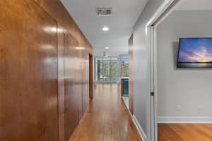 175 1ST STREET, ST PETERSBURG, FL 33701 Sold 04/16/25