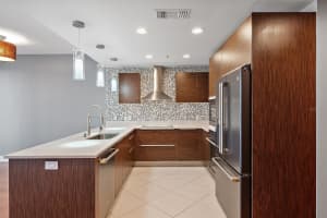 175 1ST STREET, ST PETERSBURG, FL 33701 Sold 04/16/25