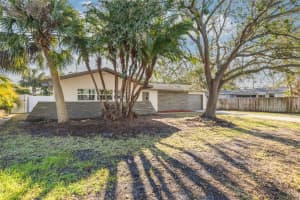 2215 CEDAR DRIVE, DUNEDIN, FL 34698 Sold 03/31/25