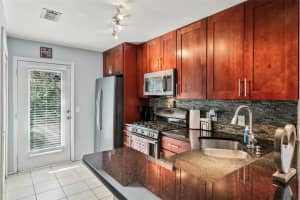 3406 WATERBRIDGE DRIVE, TAMPA, FL 33618 - MLS#MFRTB8345140