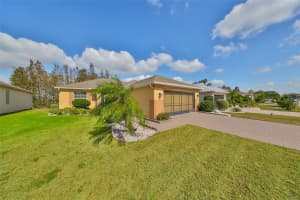 1123 EMERALD DUNES DRIVE, SUN CITY CENTER, FL 33573 - MLS#MFRTB8345227