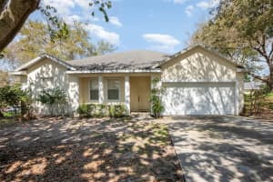 422 DIVISION STREET, CLERMONT, FL 34715 Sold 04/17/25