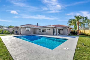 2851 HARDEE DRIVE, SARASOTA, FL 34231 - MLS#MFRTB8345370