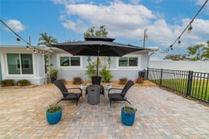 2798 66TH WAY, ST PETERSBURG, FL 33710 Sold 03/28/25