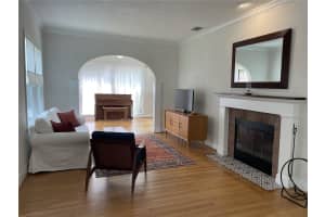 2327 WOODLAWN CIRCLE, ST PETERSBURG, FL 33704 Sold 03/31/25