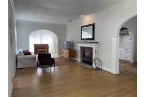 2327 WOODLAWN CIRCLE, ST PETERSBURG, FL 33704 Sold 03/31/25