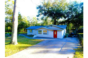 1650 PINE AVENUE, MOUNT DORA, FL 32757 Sold 02/18/25